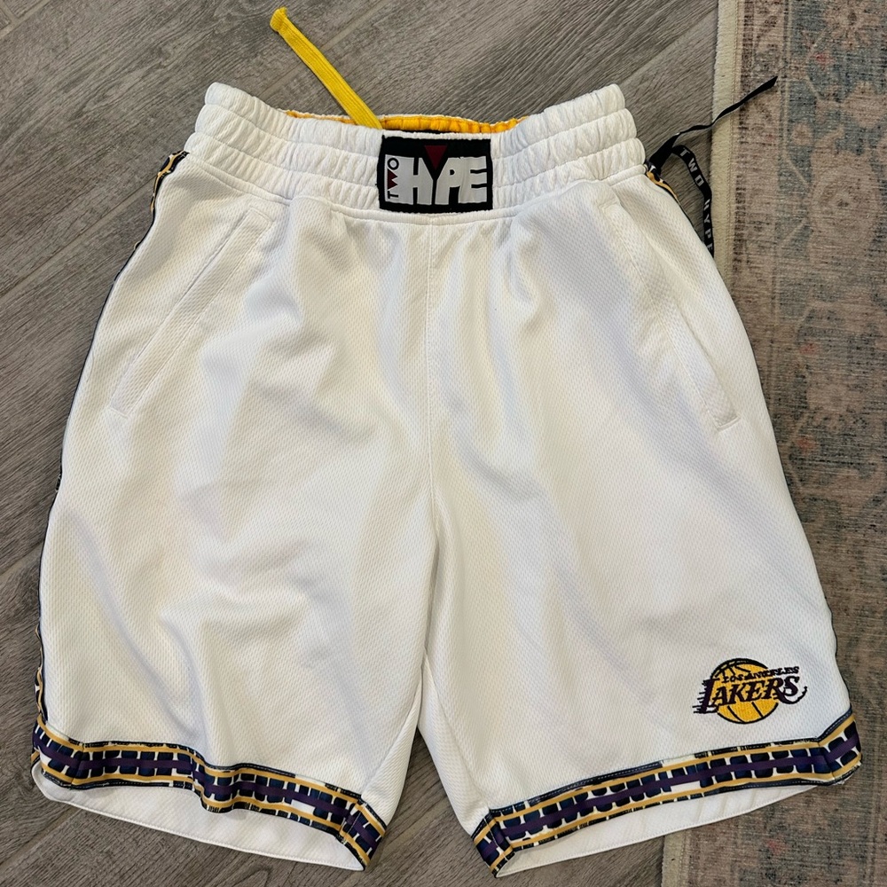 Los Angeles LA Lakers Two Hype NBA Lab Basketball Shorts Sz S White Stitched